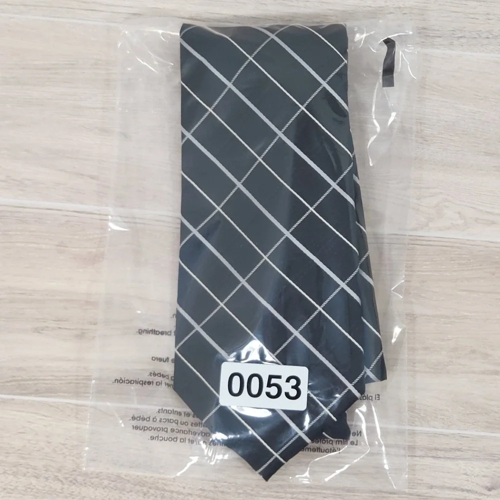 Axist Essentials Mens Black Tie Event Geometric Silk Necktie 58